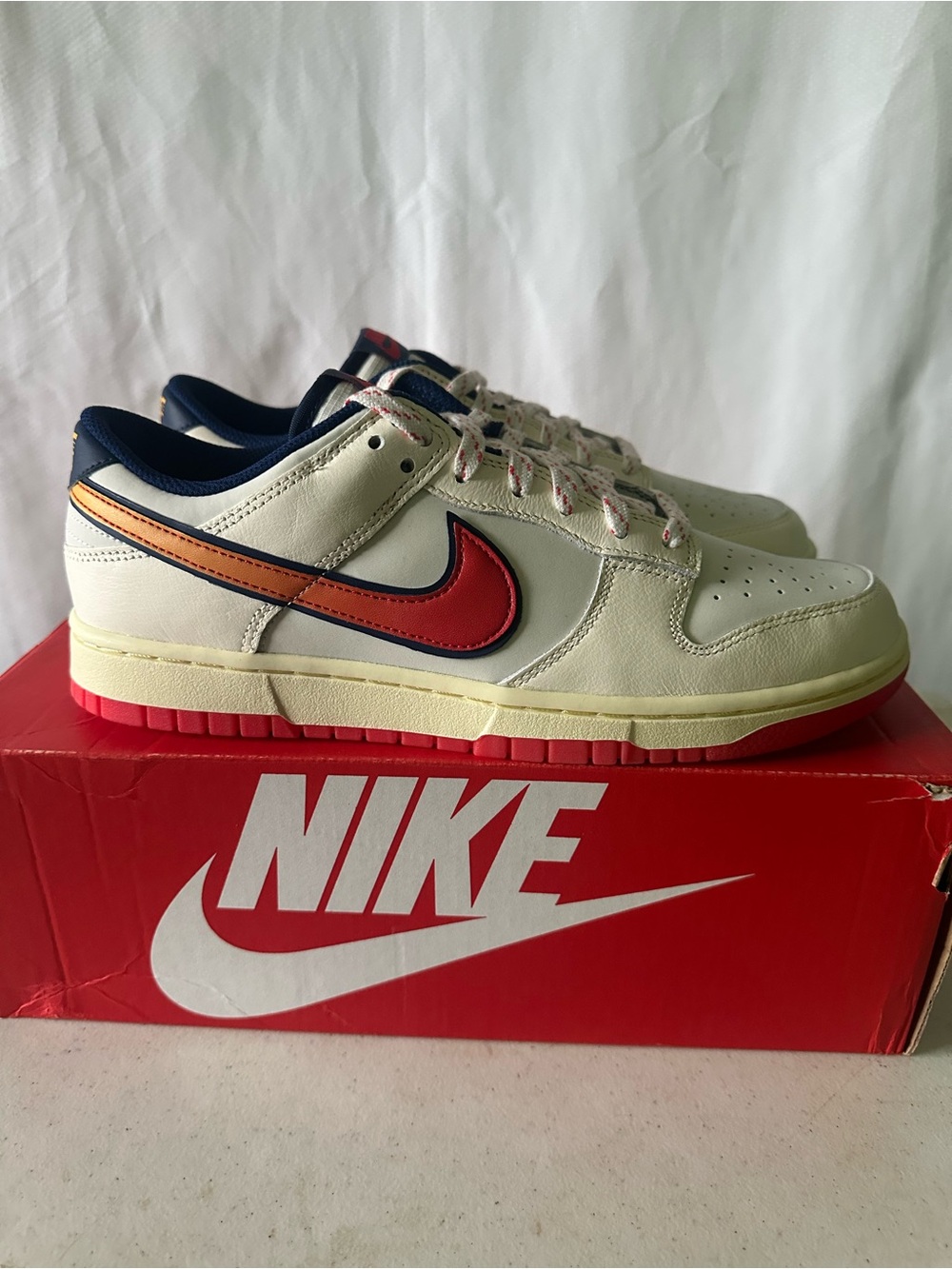 Nike Dunk Low Retro SE Pale Ivory Crimson Sail Men’s Size 9 Sneakers